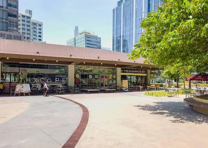 Furnished 1-bedroom In Avida Towers Riala, It Park With Fast Wifi, Netflix, Pool And Apartment Cebu