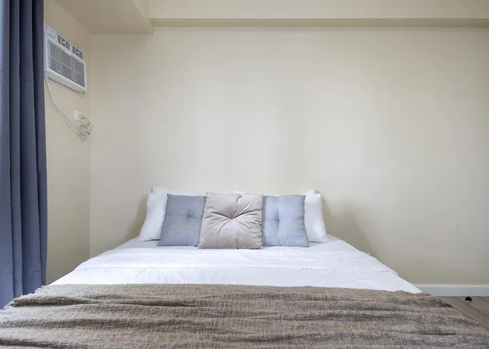 Apartment Furnished 1-bedroom In Avida Towers Riala, It Park With Fast Wifi, Netflix, Pool And *