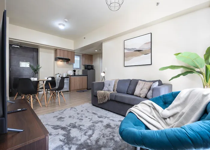 Furnished 1-bedroom In Avida Towers Riala, It Park With Fast Wifi, Netflix, Pool And Apartment Cebu